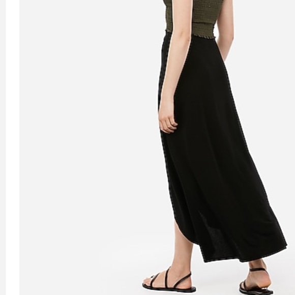 🆕 Express Black Maxi Skirt - Picture 4 of 12